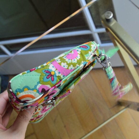 VERA BRADLEY "TUTTI FRUTTI" WRISTLET - Picture 6 of 9